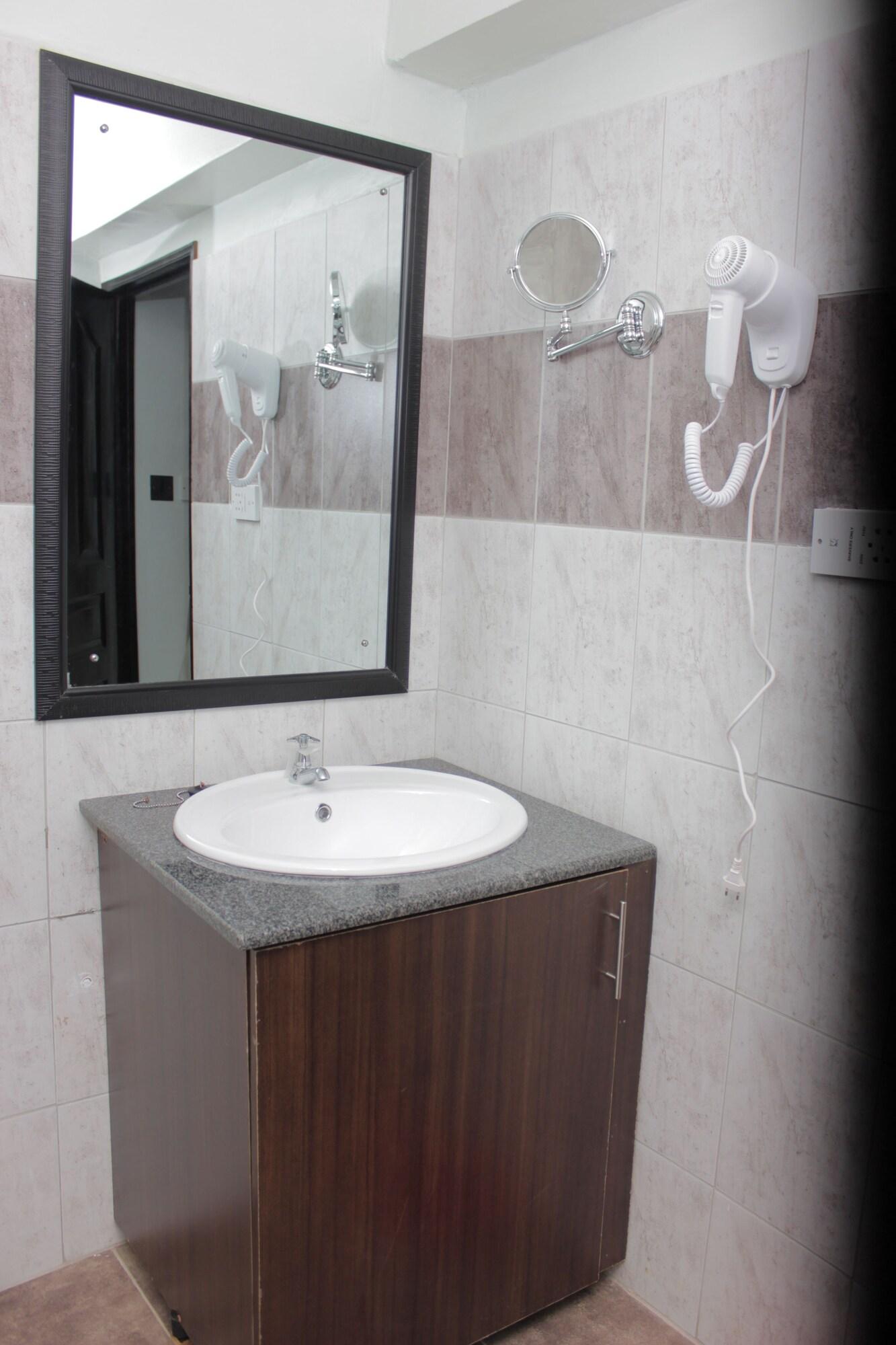 Hadassah Hotel Найроби Екстериор снимка