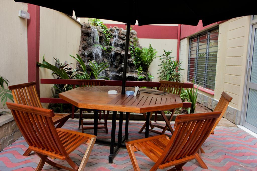 Hadassah Hotel Найроби Екстериор снимка