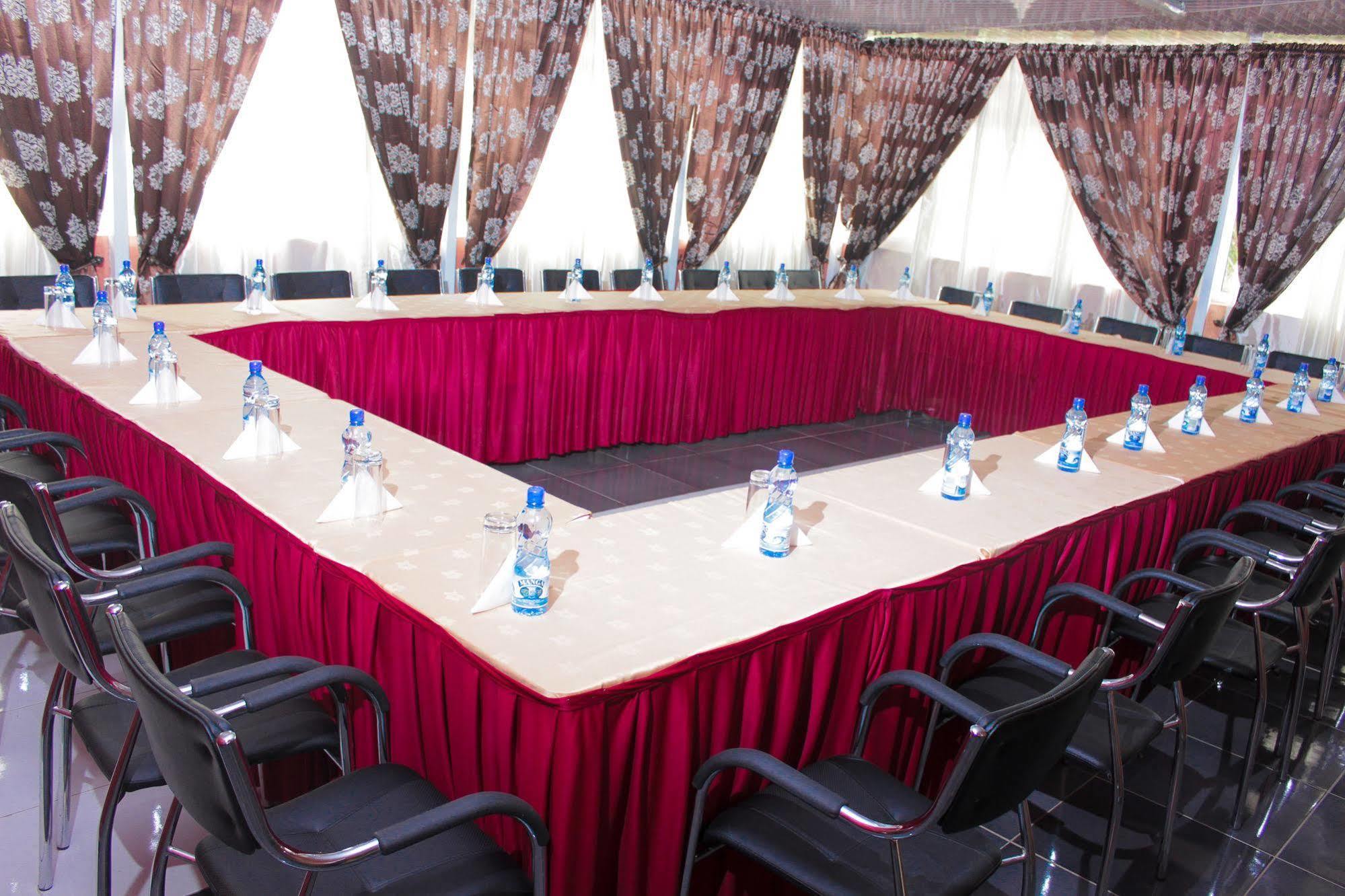 Hadassah Hotel Найроби Екстериор снимка